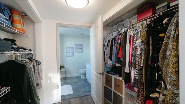 117 NW 42nd Ave 708, Miami, FL 33126