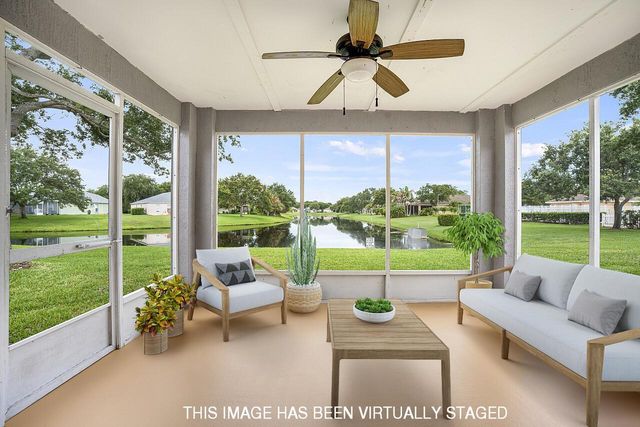 966 E 13th Square, Vero Beach, FL 32960