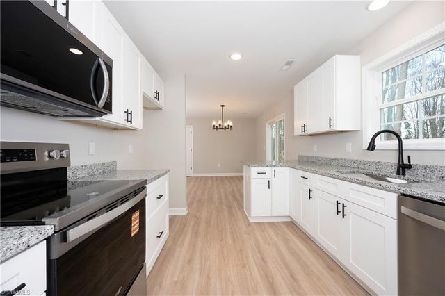 4185 Watts Street, Tobaccoville, NC 27050