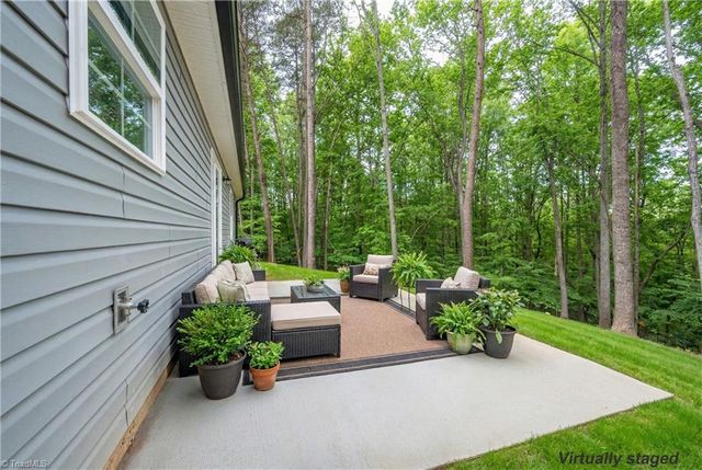 4185 Watts Street, Tobaccoville, NC 27050