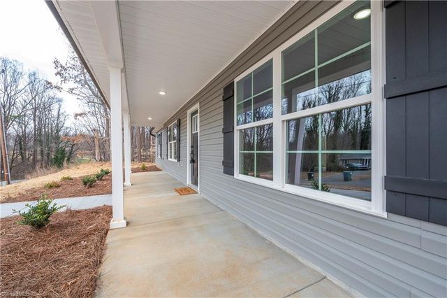 4185 Watts Street, Tobaccoville, NC 27050