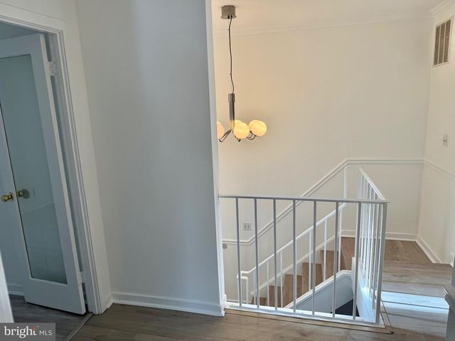 9759 LAKE SHORE DR, Montgomery Village, MD 20886