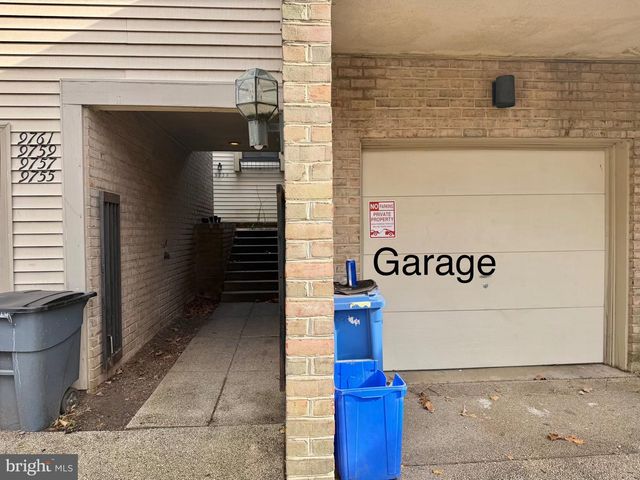 9759 LAKE SHORE DR, Montgomery Village, MD 20886