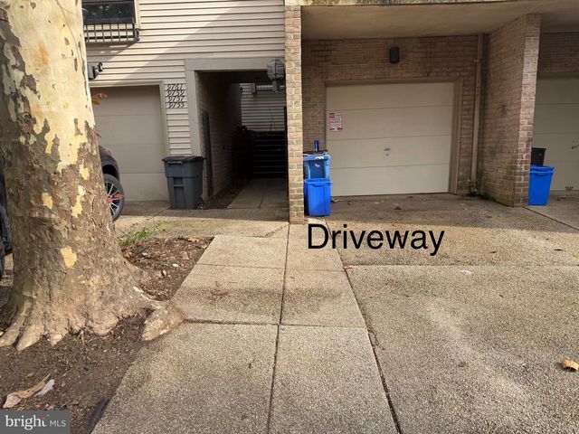 9759 LAKE SHORE DR, Montgomery Village, MD 20886