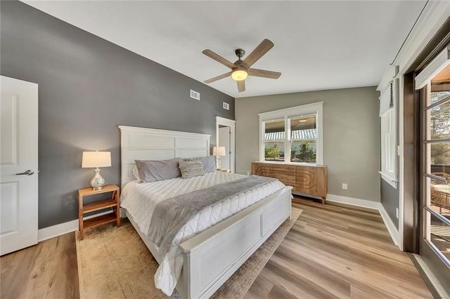 918 Pine Circle, Woodstock, GA 30189