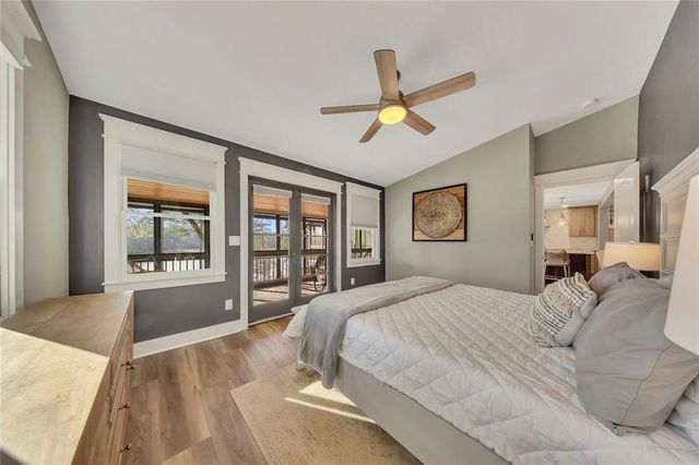 918 Pine Circle, Woodstock, GA 30189