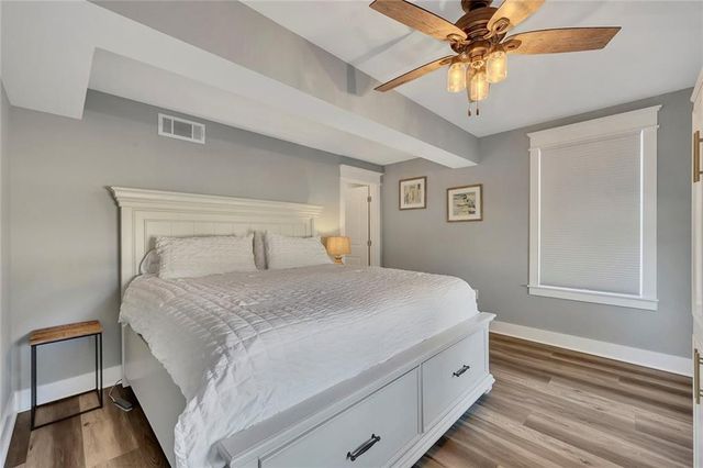 918 Pine Circle, Woodstock, GA 30189