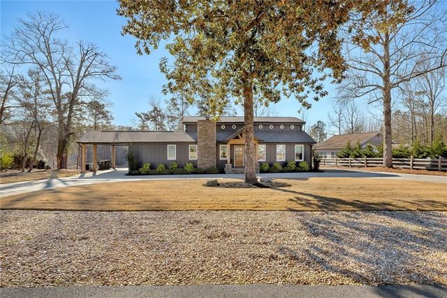 918 Pine Circle, Woodstock, GA 30189