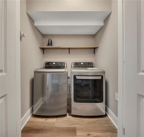 918 Pine Circle, Woodstock, GA 30189