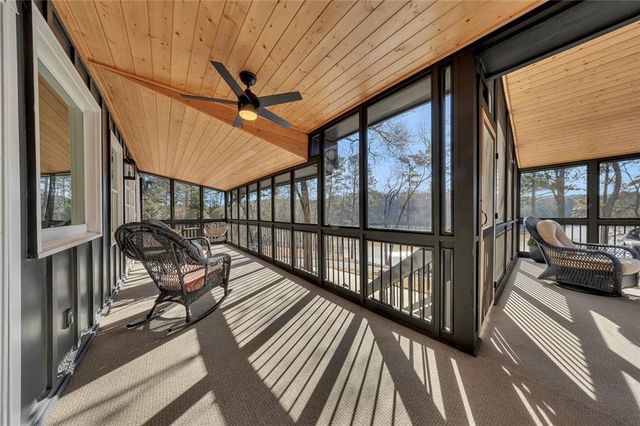 918 Pine Circle, Woodstock, GA 30189