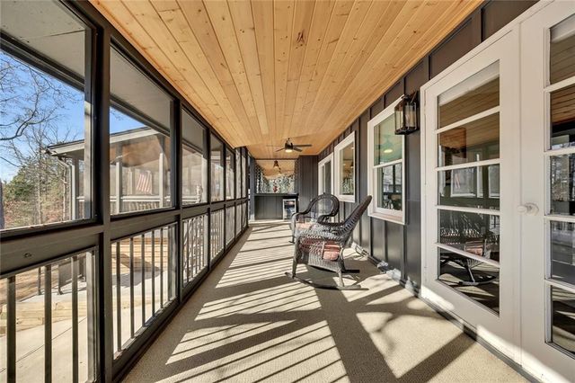 918 Pine Circle, Woodstock, GA 30189