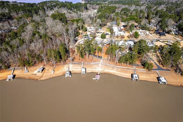 918 Pine Circle, Woodstock, GA 30189