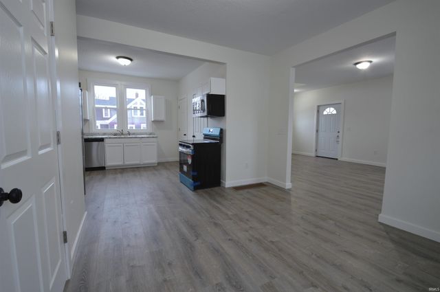 925 Archer Avenue, Fort Wayne, IN 46808