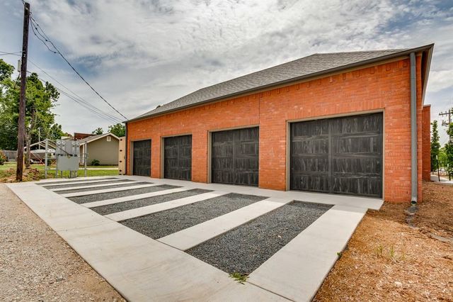 2822 N Robinson Avenue, Oklahoma City, OK 73103