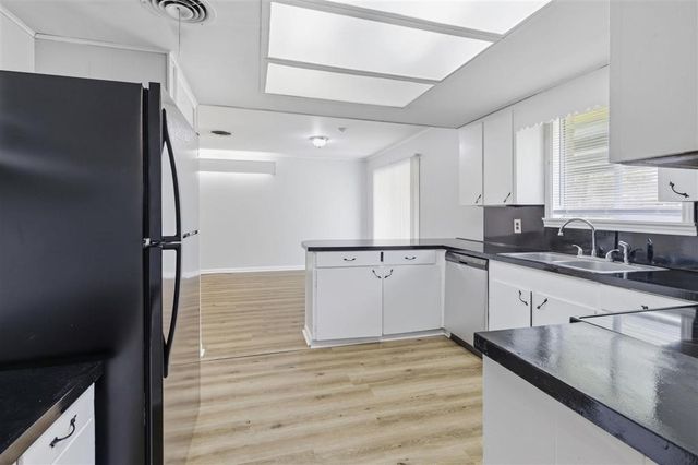 2330 17th Street, Lake Charles, LA 70601