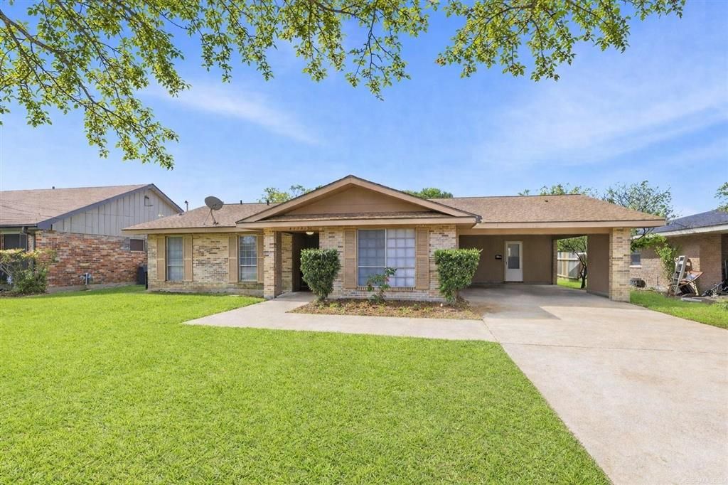 2330 17th Street, Lake Charles, LA 70601