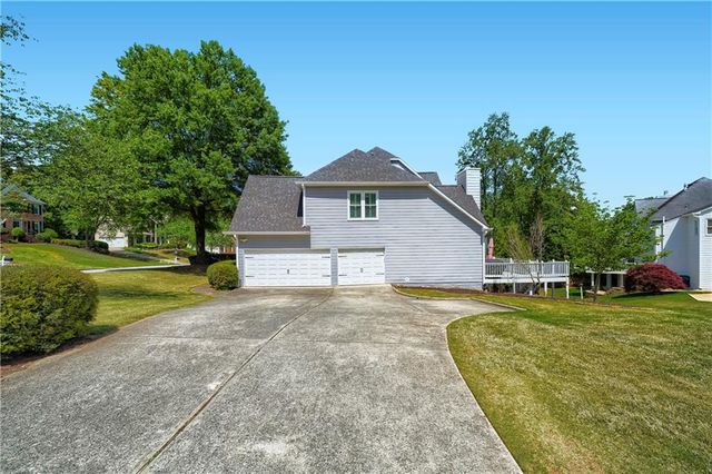 309 Hidden Wood Court, Lawrenceville, GA 30043
