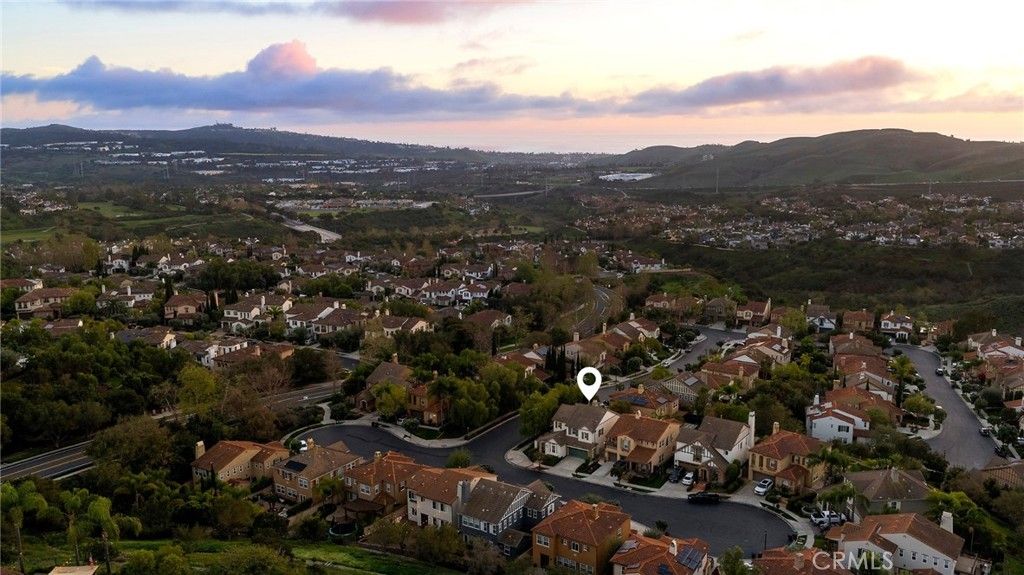 Image 14 of property listing at 18 Via Canero, San Clemente, CA 92673