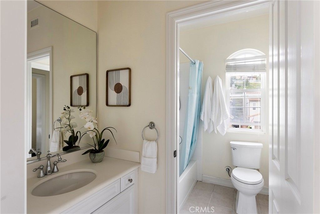 Image 42 of property listing at 18 Via Canero, San Clemente, CA 92673