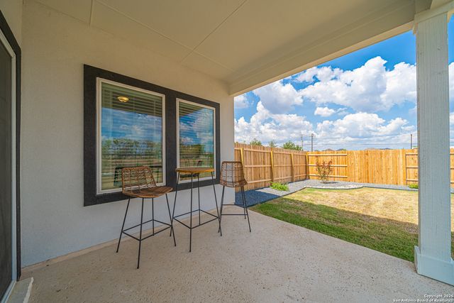 717 Willowbrook, New Braunfels, TX 78130