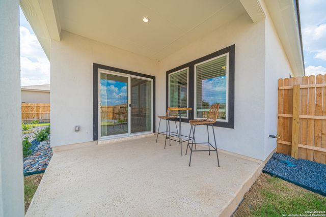 717 Willowbrook, New Braunfels, TX 78130