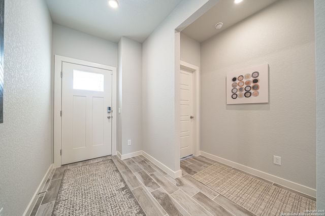 717 Willowbrook, New Braunfels, TX 78130