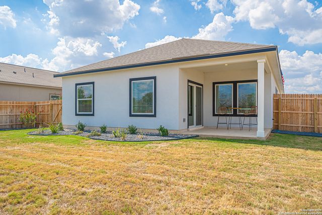 717 Willowbrook, New Braunfels, TX 78130