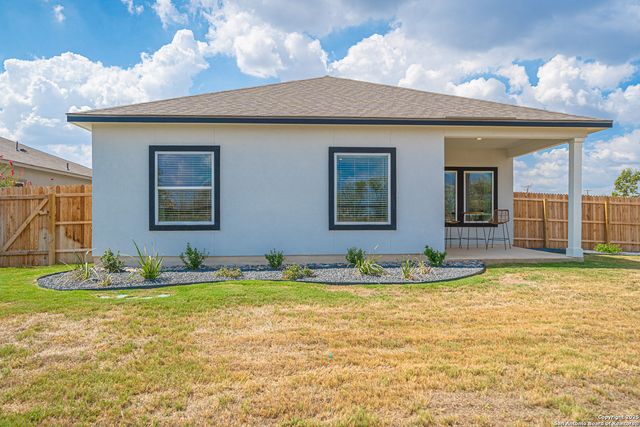 717 Willowbrook, New Braunfels, TX 78130