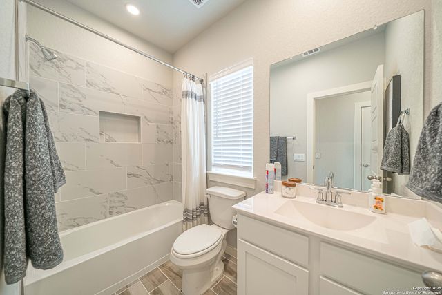 717 Willowbrook, New Braunfels, TX 78130
