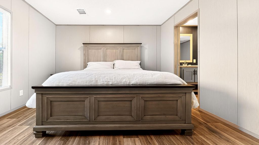 Image 13 of property listing at 122 Chapel Cross Road, Vance, SC 29163