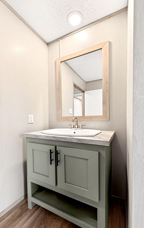 Image 16 of property listing at 122 Chapel Cross Road, Vance, SC 29163