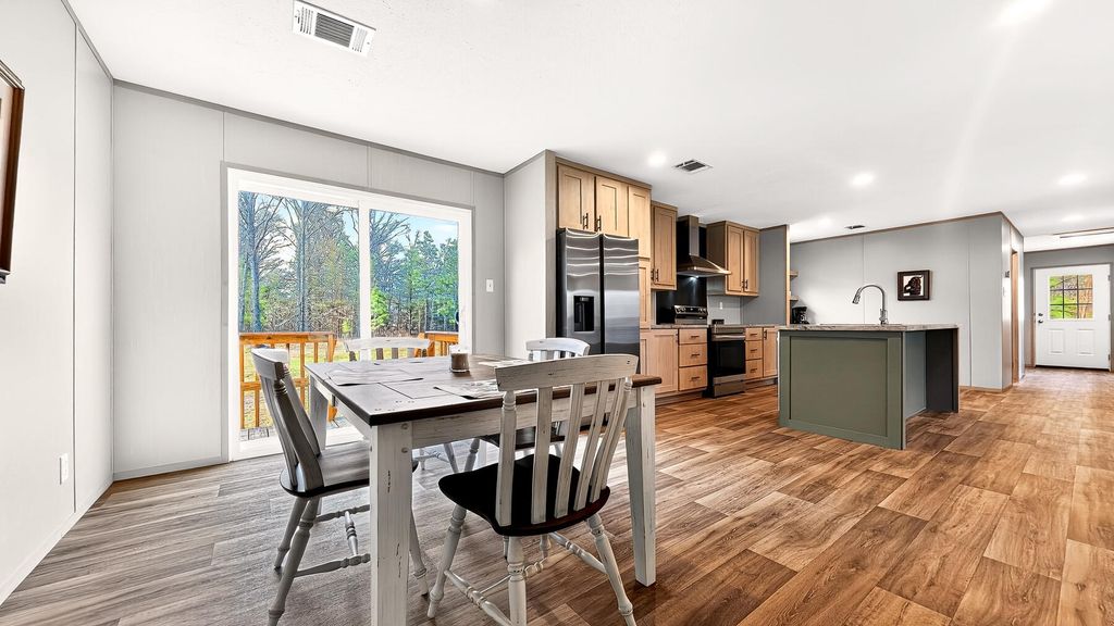 Image 26 of property listing at 122 Chapel Cross Road, Vance, SC 29163