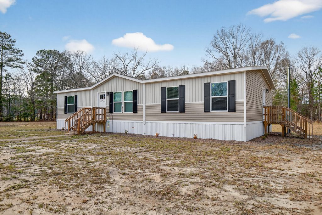 Image 53 of property listing at 122 Chapel Cross Road, Vance, SC 29163