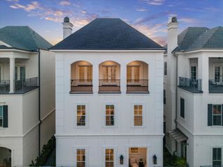 404 Egerton Crescent Drive, Houston, TX 77024