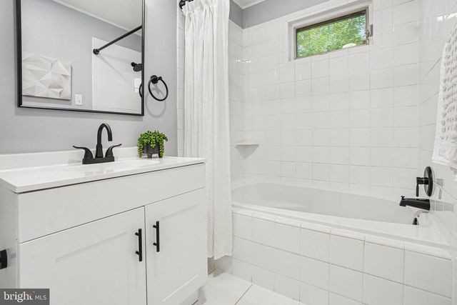 3799 CHESTNUT ST, Camp Hill, PA 17011