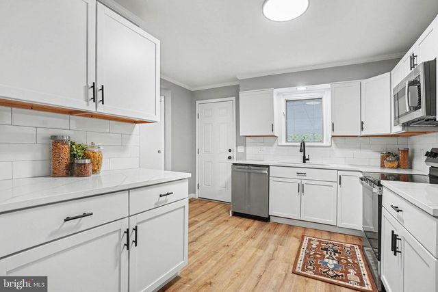 3799 CHESTNUT ST, Camp Hill, PA 17011