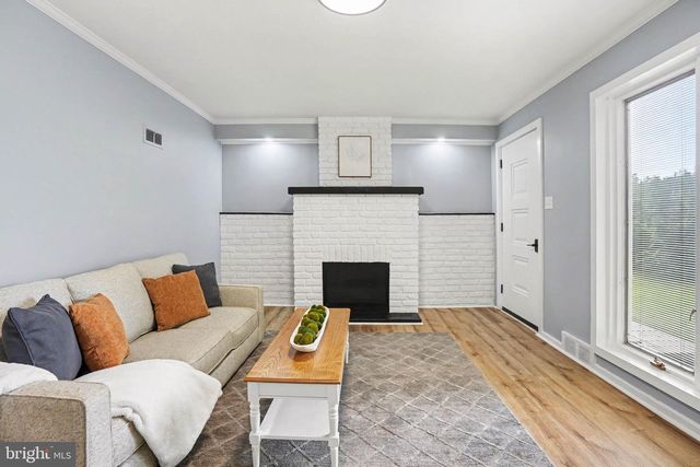 3799 CHESTNUT ST, Camp Hill, PA 17011