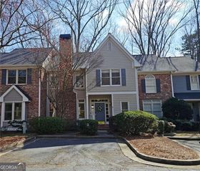 128 River Ridge Lane, Roswell, GA 30075