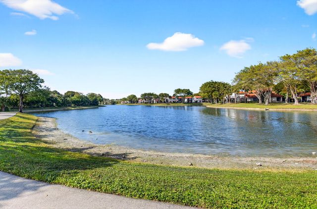 5536 Fox Hollow Dr Drive, Boca Raton, FL 33486