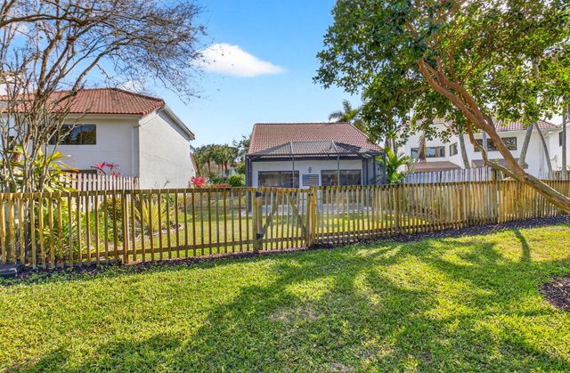 5536 Fox Hollow Dr Drive, Boca Raton, FL 33486