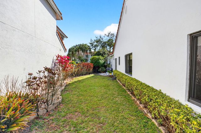 5536 Fox Hollow Dr Drive, Boca Raton, FL 33486