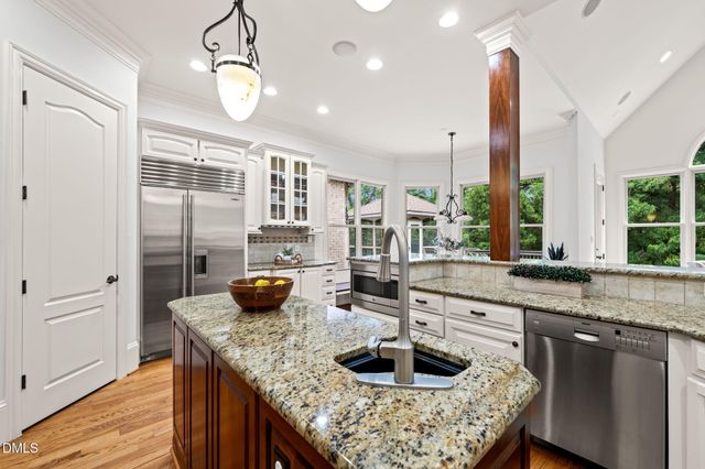6116 Crescent Knoll Drive, Raleigh, NC 27614