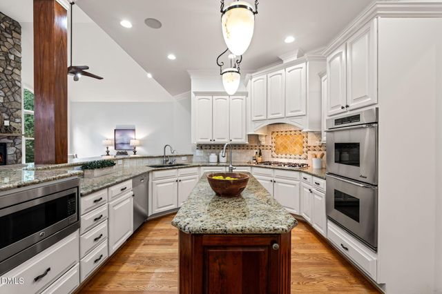 6116 Crescent Knoll Drive, Raleigh, NC 27614