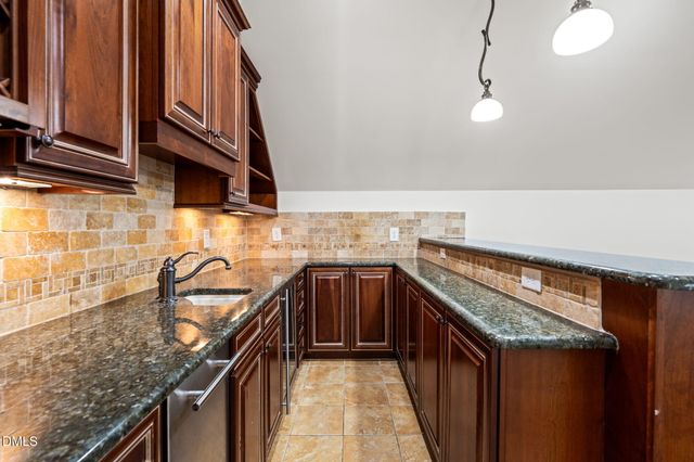6116 Crescent Knoll Drive, Raleigh, NC 27614