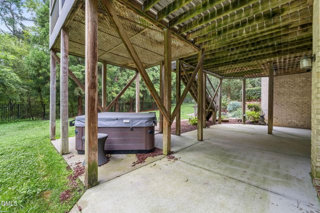 6116 Crescent Knoll Drive, Raleigh, NC 27614