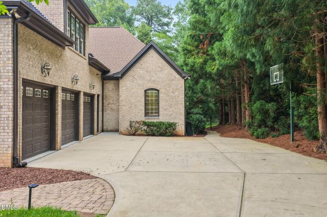 6116 Crescent Knoll Drive, Raleigh, NC 27614
