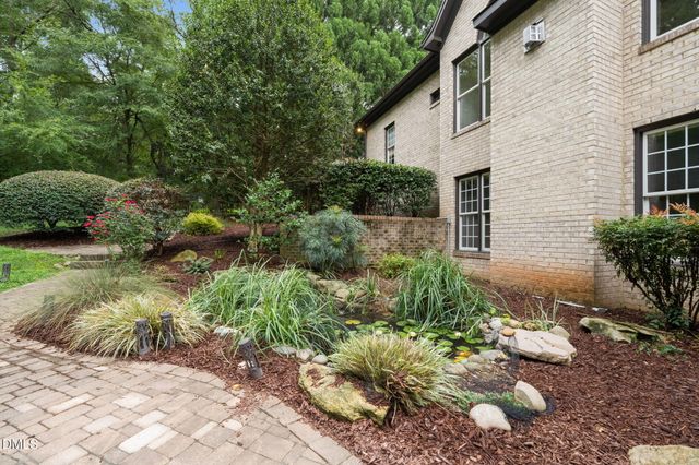 6116 Crescent Knoll Drive, Raleigh, NC 27614