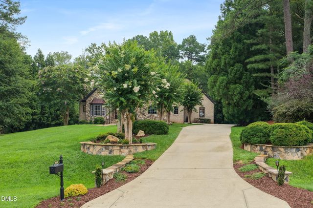 6116 Crescent Knoll Drive, Raleigh, NC 27614