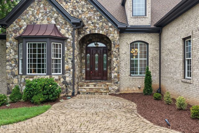 6116 Crescent Knoll Drive, Raleigh, NC 27614