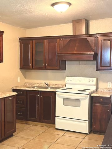 315 Jesse Ave, San Antonio, TX 78237